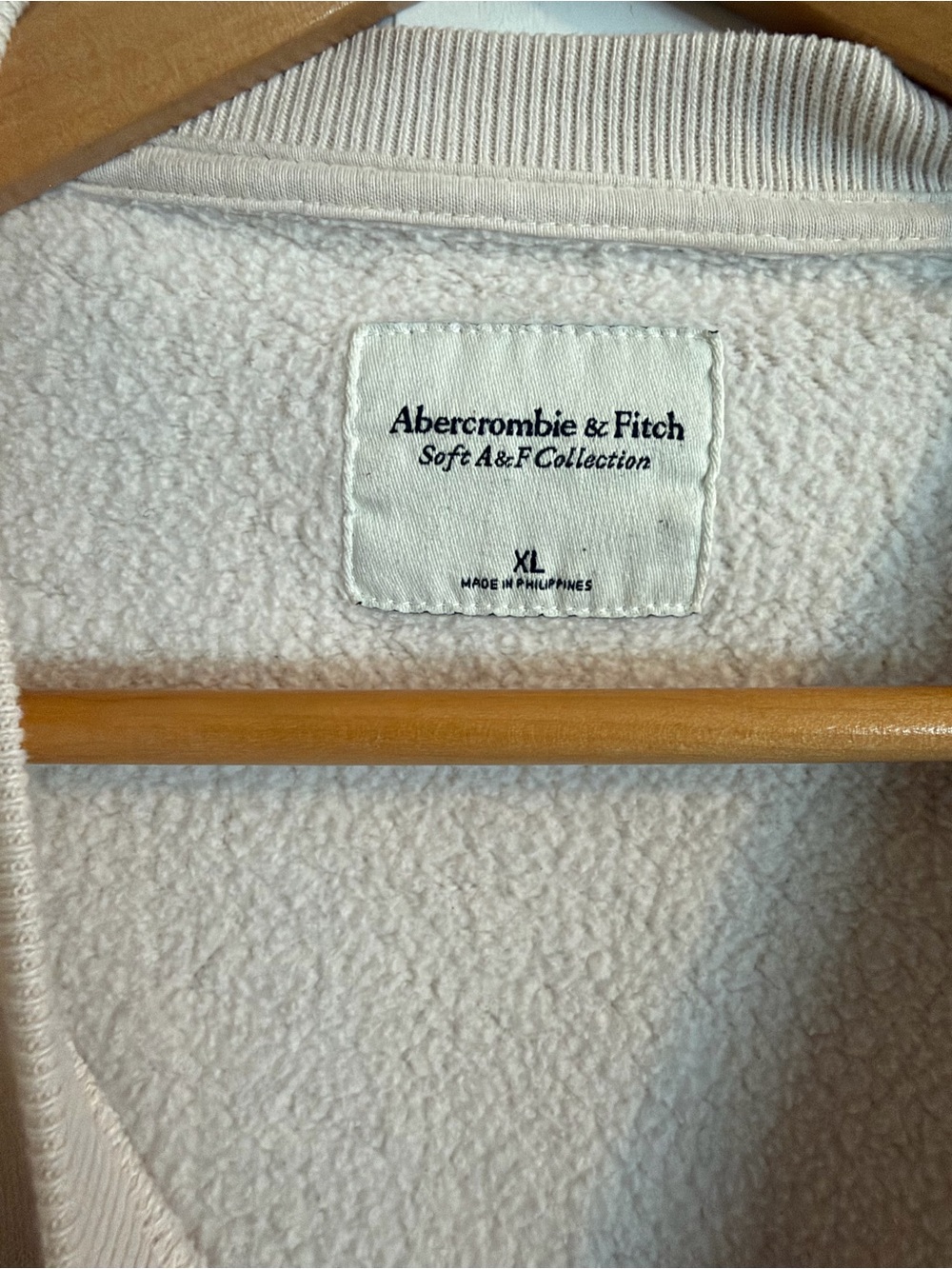 Abercrombie & Fitch Beige Go Sports Crewneck Sweatshirt with Black Trim Size XL - Picture 2 of 3